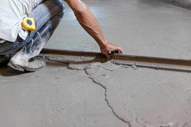 Best Concrete Pool Decks in Bayshore Gardens, FL
